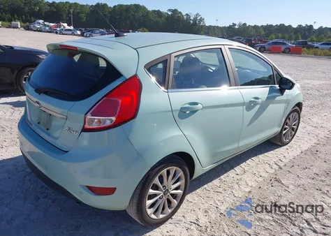 2018 Ford Fiesta Titanium z USA, uszkodzony, nr VIN 3FADP4FJ9JM129718